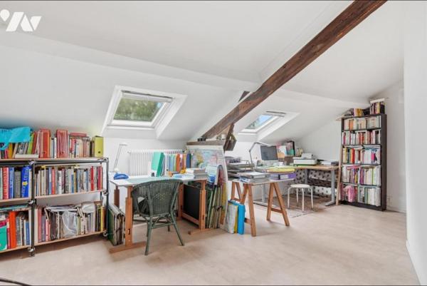 LES LILAS - Duplex de 3/4 pièces - Traversant - Dernier étage - Vue dégagée