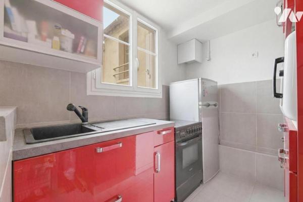 LES LILAS - Duplex de 3/4 pièces - Traversant - Dernier étage - Vue dégagée