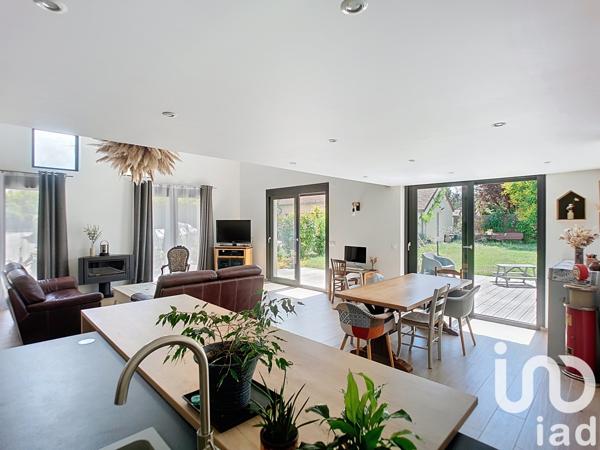 Maison à vendre 6 pièces 240 m² Thoiry