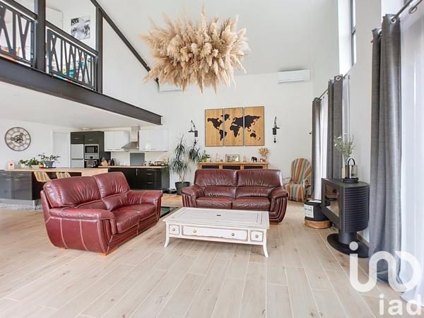 Maison à vendre 6 pièces 240 m² Thoiry