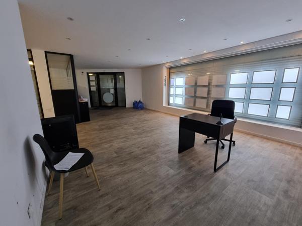 Immeuble Local + bureaux