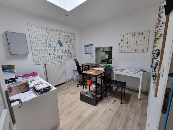 Immeuble Local + bureaux