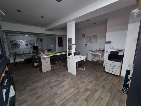 Immeuble Local + bureaux
