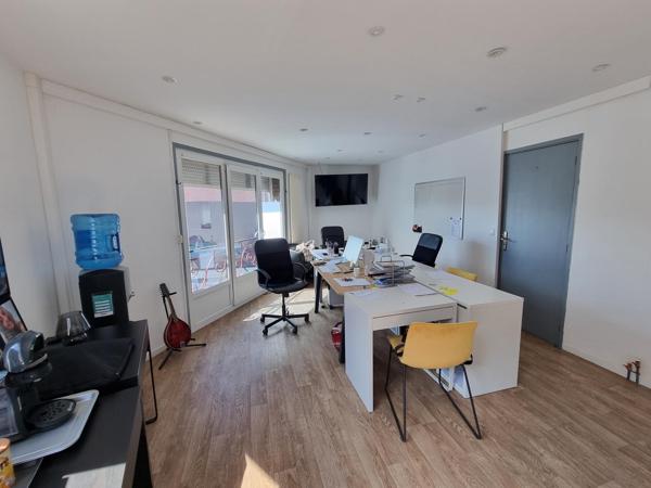 Immeuble Local + bureaux