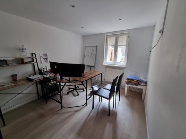 Immeuble Local + bureaux