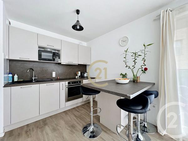 Appartement F3 à vendre  3 pièces - 56,53 m 2   JOUY LE MOUTIER  - 95