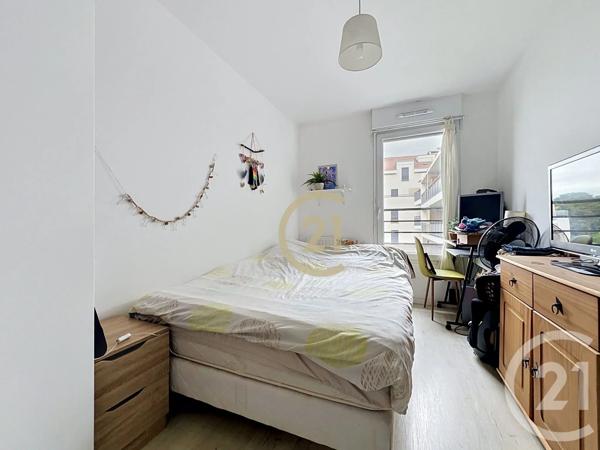 Appartement F3 à vendre  3 pièces - 56,53 m 2   JOUY LE MOUTIER  - 95