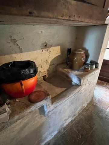 MARCIAC et PLAISANCE(32), AUTHENTIQUE et ELEGANTE PROPRIETE GASCONNE, dans son jus, SANS VOISIN, VUE sur les coteaux 300m2, dependances 500m2, près de 8ha bois et terres