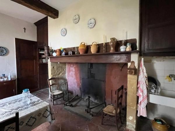 MARCIAC et PLAISANCE(32), AUTHENTIQUE et ELEGANTE PROPRIETE GASCONNE, dans son jus, SANS VOISIN, VUE sur les coteaux 300m2, dependances 500m2, près de 8ha bois et terres