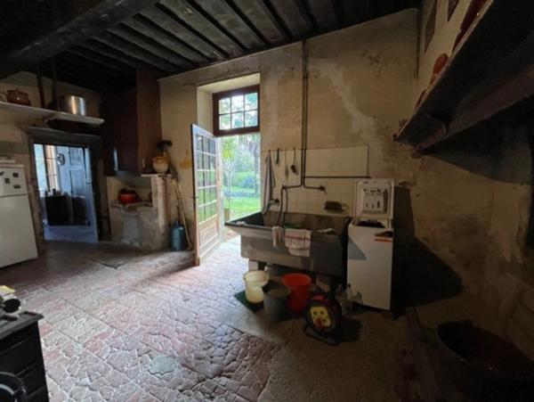 MARCIAC et PLAISANCE(32), AUTHENTIQUE et ELEGANTE PROPRIETE GASCONNE, dans son jus, SANS VOISIN, VUE sur les coteaux 300m2, dependances 500m2, près de 8ha bois et terres