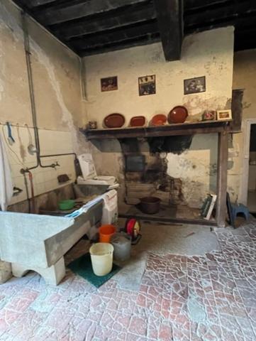 MARCIAC et PLAISANCE(32), AUTHENTIQUE et ELEGANTE PROPRIETE GASCONNE, dans son jus, SANS VOISIN, VUE sur les coteaux 300m2, dependances 500m2, près de 8ha bois et terres