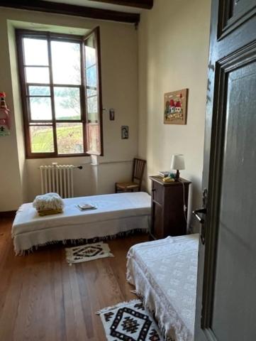 MARCIAC et PLAISANCE(32), AUTHENTIQUE et ELEGANTE PROPRIETE GASCONNE, dans son jus, SANS VOISIN, VUE sur les coteaux 300m2, dependances 500m2, près de 8ha bois et terres