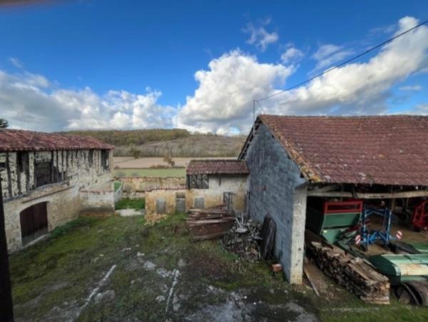 MARCIAC et PLAISANCE(32), AUTHENTIQUE et ELEGANTE PROPRIETE GASCONNE, dans son jus, SANS VOISIN, VUE sur les coteaux 300m2, dependances 500m2, près de 8ha bois et terres