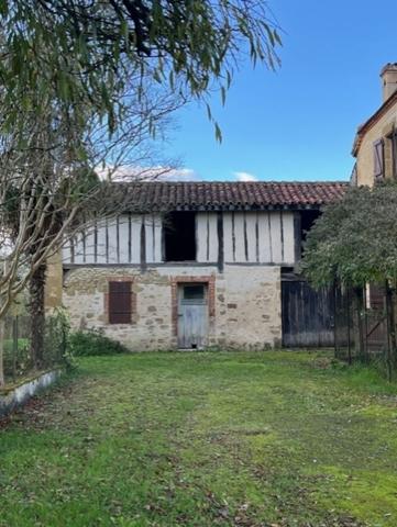 MARCIAC et PLAISANCE(32), AUTHENTIQUE et ELEGANTE PROPRIETE GASCONNE, dans son jus, SANS VOISIN, VUE sur les coteaux 300m2, dependances 500m2, près de 8ha bois et terres