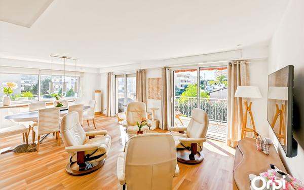 Appartement à vendre    3 pièces • 74,21 m2 Le Cannet