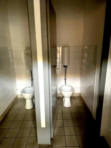 Dpt Allier (03), à vendre 5 Km de Montluçon ,SAINT VICTOR Local industriel - 3895 m2 terrain de :201353 m2