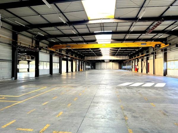 Dpt Allier (03), à vendre 5 Km de Montluçon ,SAINT VICTOR Local industriel - 3895 m2 terrain de :201353 m2