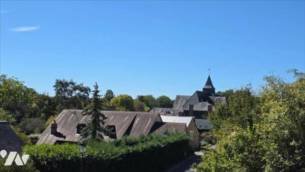 Pavillon au coeur d'un des plus joli village du Nord de l'Indre