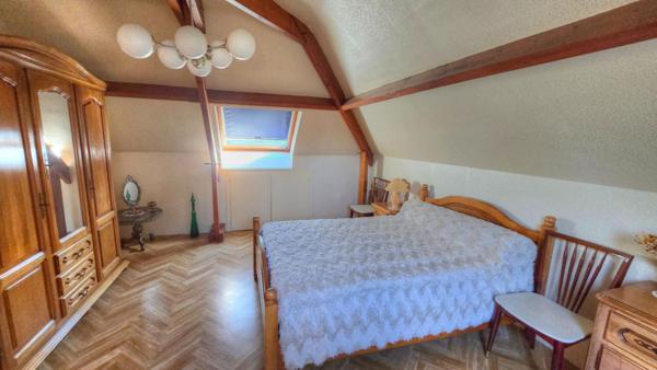 Maison  5 pièce(s) 164 m2