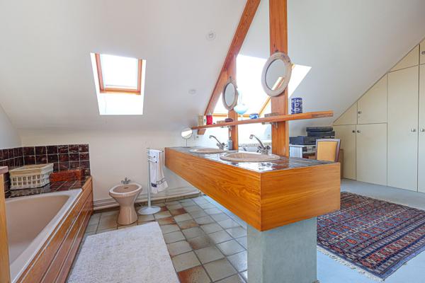 Acheter Maison 9 pièces - 280 m²