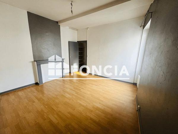 Location Appartement 2 pièces 64.69 m² - 3/5 RUE DAMPIERRE Auxerre 89000