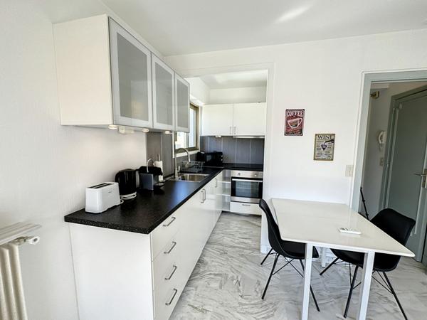 Appartement Cannes appartement studio meublé 23.14 m2 étage élevé terrasse