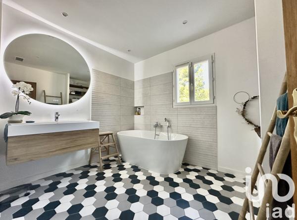 Maison 5 pièces de 240 m² à La Ciotat (13600)