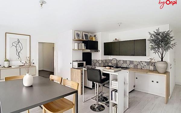 Appartement à vendre    4 pièces • 75,33 m2 Hardricourt
