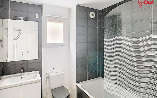 Appartement à vendre    4 pièces • 75,33 m2 Hardricourt