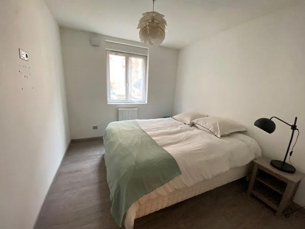A LOUER APPARTEMENT  MEUBLE RDC QUARTIER ST MARTIN A ST QUENTIN 02100