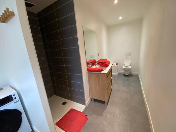 A LOUER APPARTEMENT  MEUBLE RDC QUARTIER ST MARTIN A ST QUENTIN 02100