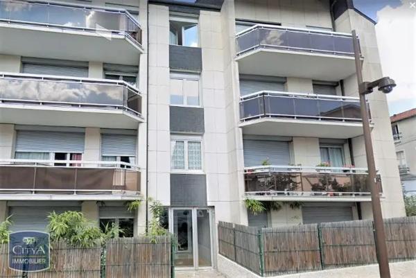 Appartement à louer 2 pièces 45.7m² Livry-Gargan (93190)
