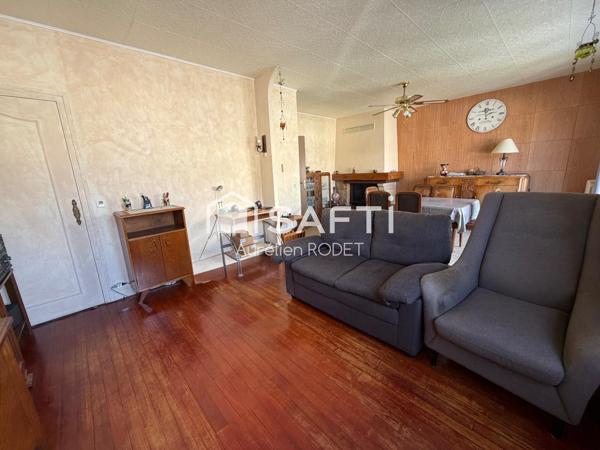 Maison sur sous-sol, jardin et beau potentiel