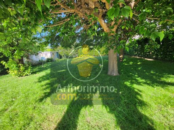 Vente                                                      Maison
                        
                     6 pièces                      145 m2                     à Ormesson-sur-Marne