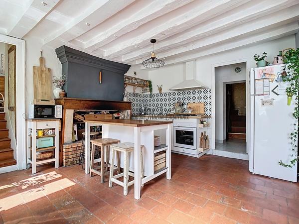 VANCÉ (72) – MAISON DE CHARME, à vendre, 115 m² – 3 CHAMBRES + BUREAU – JARDIN CLOS – 98 000 € FAI