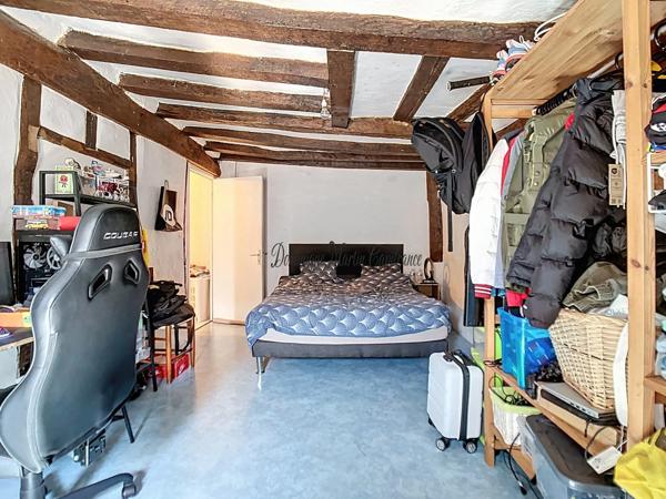 VANCÉ (72) – MAISON DE CHARME, à vendre, 115 m² – 3 CHAMBRES + BUREAU – JARDIN CLOS – 98 000 € FAI