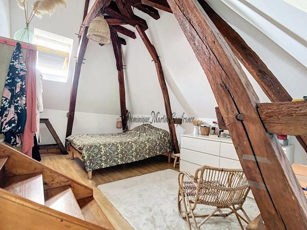 VANCÉ (72) – MAISON DE CHARME, à vendre, 115 m² – 3 CHAMBRES + BUREAU – JARDIN CLOS – 98 000 € FAI