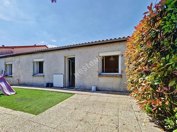 A vendre - Rare a Beaulieu ! Maison de plain-pied avec garage et jardin ? A personnaliser