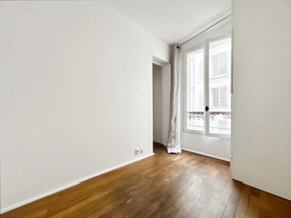 Appartement à vendre 2 pièces PARIS 18EME ARRONDISSEMENT (75)