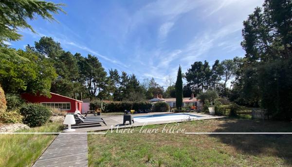 Maison à vendre 7 pièces SAINT HILAIRE DE RIEZ (85), longère+sa maison d'amis+annexes+piscine , parcelle 6000 m2