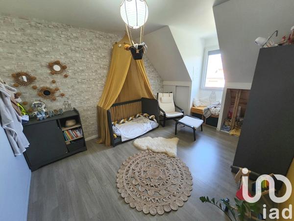 Pavillon 7 pièces de 113 m² à Escaudain (59124)