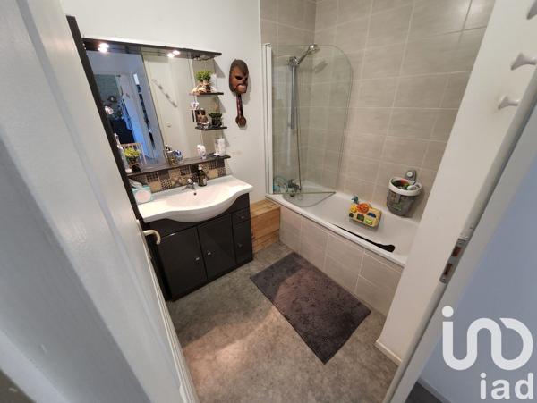 Pavillon 7 pièces de 113 m² à Escaudain (59124)