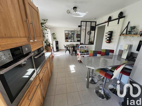 Pavillon 7 pièces de 113 m² à Escaudain (59124)