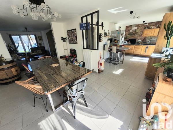 Pavillon 7 pièces de 113 m² à Escaudain (59124)