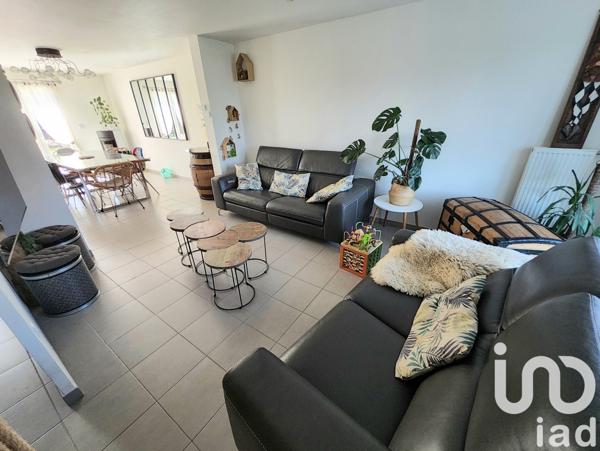 Pavillon 7 pièces de 113 m² à Escaudain (59124)