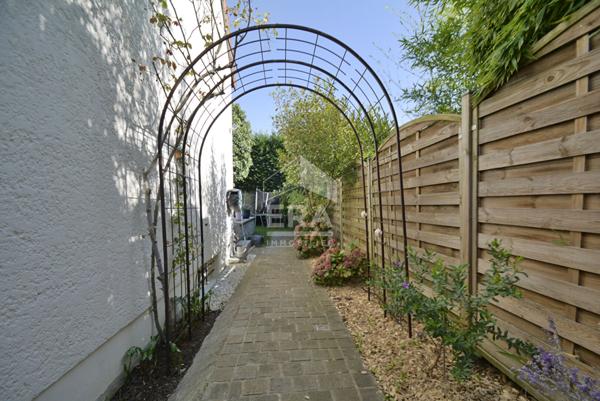 Maison La Celle Saint Cloud 7 pièce(s) 221 m2