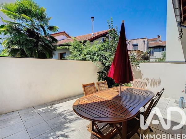 Maison à vendre 4 pièces 121 m² Grenoble