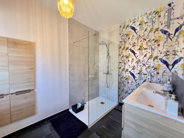Maison Montfaucon Montigne 7 pièce(s) 206 m2