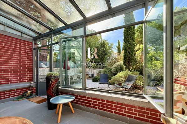 LR Transactions - La Genette - Maison de caractère avec joli jardin arboré