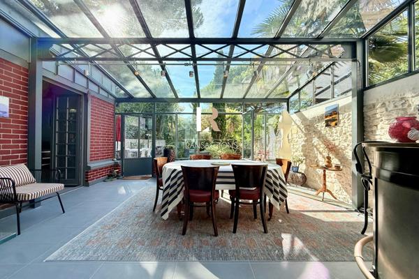 LR Transactions - La Genette - Maison de caractère avec joli jardin arboré